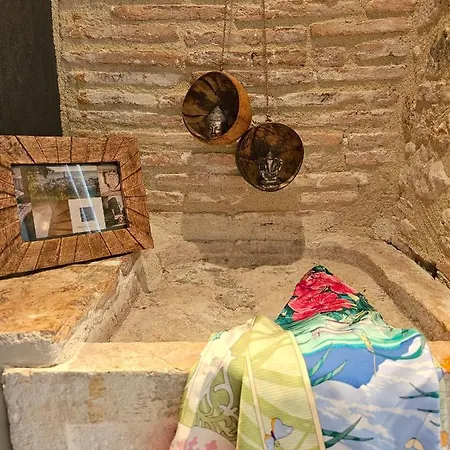 فندق مبيت وإفطار Intemporelle Maison D'hotes Montcuq
